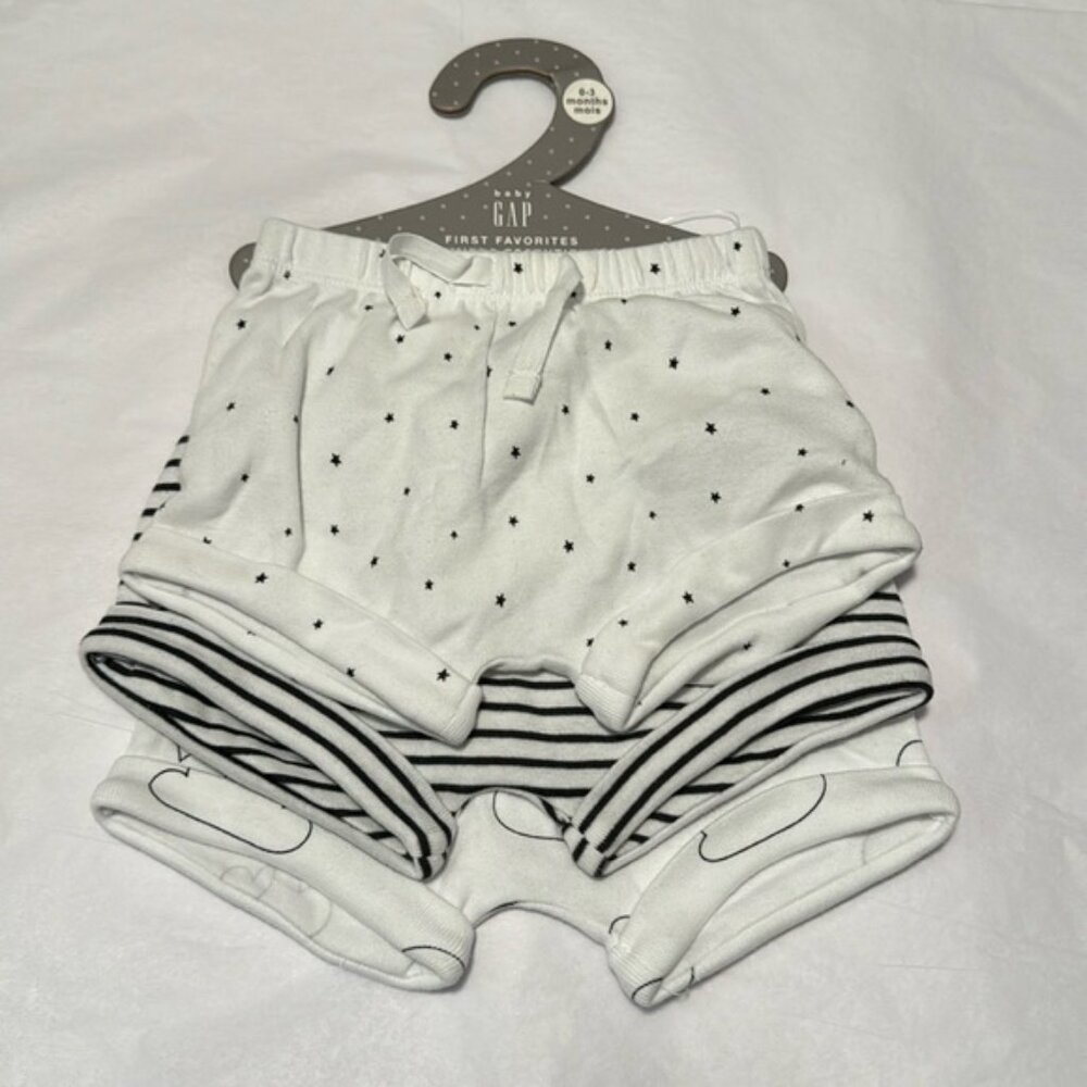 gap 3 pack of shorts NWT